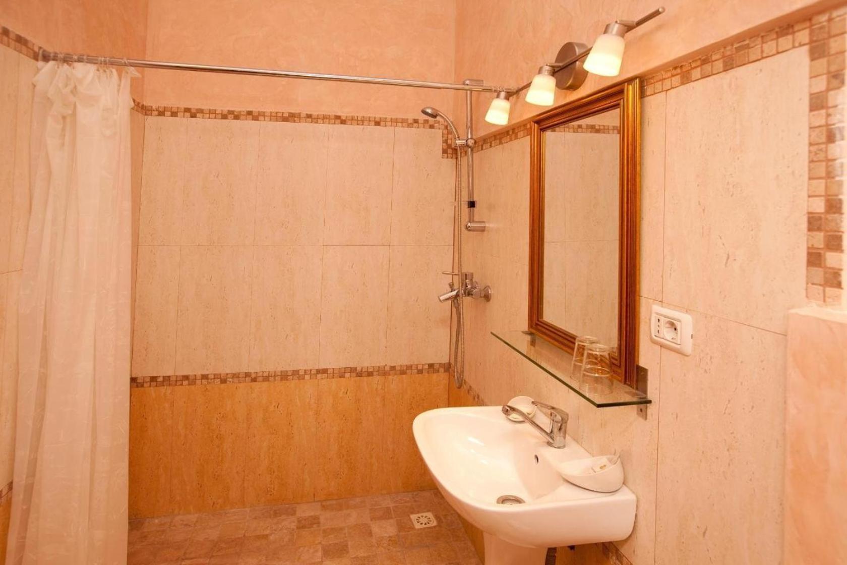 Pension Dinu Residence Timişoara Buitenkant foto