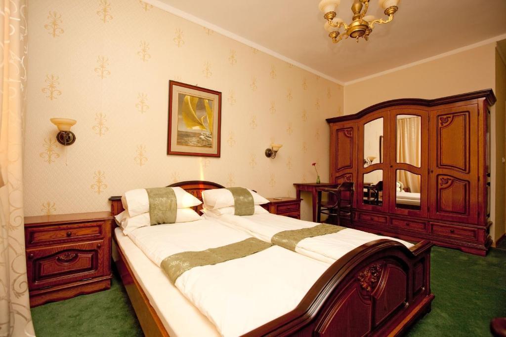 Pension Dinu Residence Timişoara Kamer foto